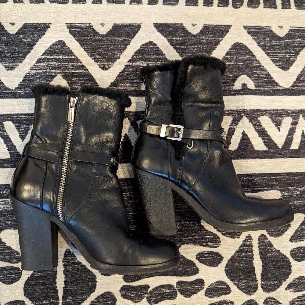 MICHAEL KORS Black Leather Booties Size 9 Side zip‎ ; side buckle - Picture 4 of 12